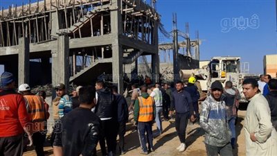 بعد انتشال جثتين، النيابة تنتقل لمعاينة موقع حادث انهيار مبنى تحت الإنشاء بأكتوبر