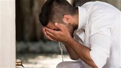 تفسير حلم الوضوء في المنام وعلاقته بتفريج الهم وقضاء الدين 