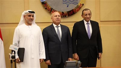 بروتوكول تعاون بين النقل ومجموعة أبو ظبي لتطوير مواني الغردقة وسفاجا وشرم الشيخ