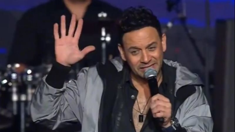 مصطفى قمر، فيتو