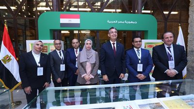 رئيس البريد المصري يفتتح 