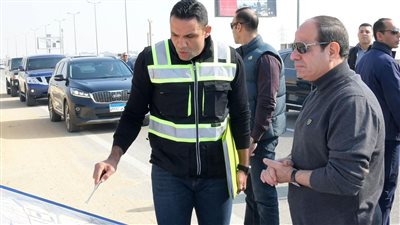 السيسي خلال جولة اليوم: 15 ألف فدان للتنمية العمرانية والصناعية