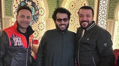 مصطفى كامل بعد حفل كاسيت 90: اللهم وحد شمل العرب ولا تفرقنا 