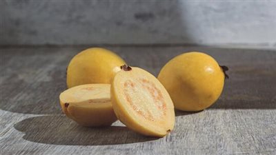 فوائد الجوافة، تعزز صحة الغدة الدرقية وتخفض الكوليسترول وتقوي المناعة