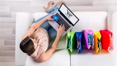 كيف تشتري ملابس عبر إنستجرام؟