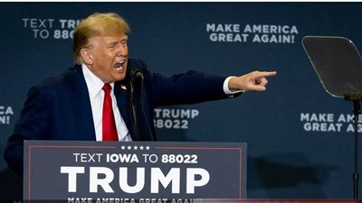 ترامب يطالب بايدن بإطلاق سراح المدانين باقتحام مبنى الكابيتول