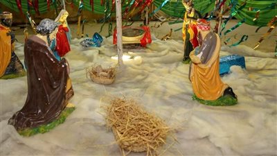 محافظ قنا يزور دير الأنبا بضابا لتهنئة أقباط نجع حمادي بعيد الميلاد المجيد