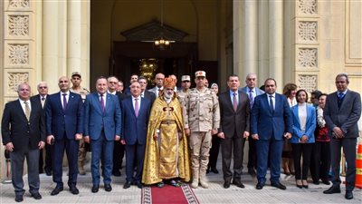 محافظ الإسكندرية يشارك طائفة الأرمن الأرثوذكس احتفالات عيد الميلاد المجيد