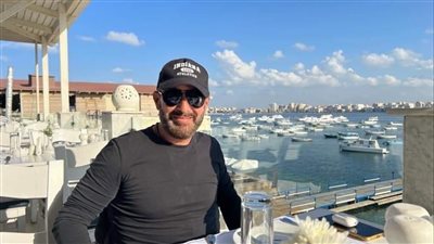 زحام في المكس بسبب أحمد السقا (صور)