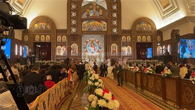 البابا تواضروس يترأس قداس عيد الميلاد المجيد بكاتدرائية ميلاد المسيح (بث مباشر)