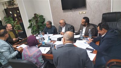 عقد مقابلات شخصية للمتقدمين لشغل عضوية مجلس أمناء حدائق أكتوبر