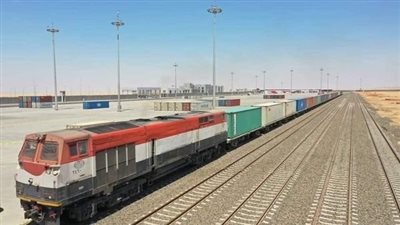 السكك الحديد تعتذر للركاب عن تأخيرات القطارات