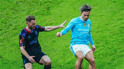  كأس الاتحاد الإنجليزي، مانشستر سيتي يتقدم على هدرسفيلد بثنائية في الشوط الأول (صور) 
