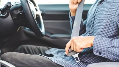 غرامة عدم ارتداء حزام الأمان 2024، وحقيقة زيادة سعر المخالفة 