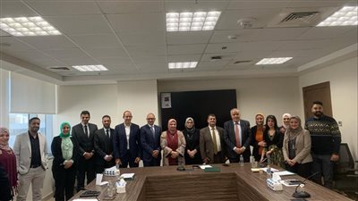 الكهرباء توقع عقدا لتنفيذ خط هوائي بتكلفة 965 مليون جنيه