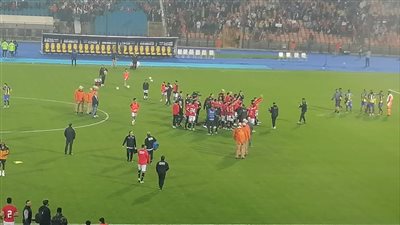 فيتوريا يطلب من لاعبي المنتخب تحية الجماهير بعد الفوز على تنزانيا (صور)