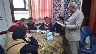 وكيل تعليم الدقهلية يشهد فعاليات التصفية النهائية لمسابقة أوائل طلاب الثانوية 