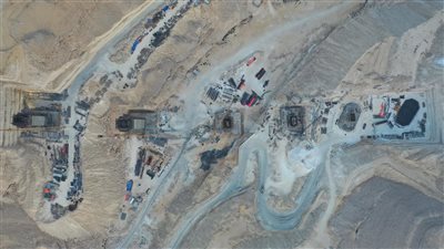 الطرق والكباري تنشر أعمال تنفيذ أعلى كوبري بمصر (صور)