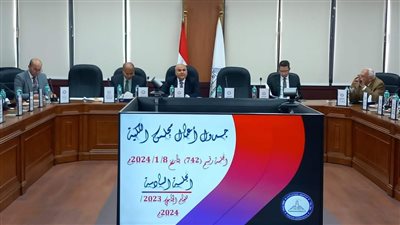 حقوق عين شمس: اتخاذ كافة الإجراءات لمكافحة ظاهرة الغش وسير أعمال الامتحانات بانتظام