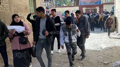 طلاب تانية إعدادي عن امتحان الدراسات الاجتماعية: سهل وبيعتمد على الفهم (فيديو) 