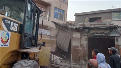 إزالة 3 أكشاك ورفع 168 حالة إشغال طريق مخالف بالبحيرة 