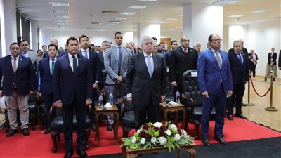 وزيرا التعليم العالي والشباب والرياضة يفتتحان نادي جامعة حلوان، عاشور: النادي الجديد يتماشى مع أهداف الاستراتيجية الوطنية للتعليم العالي