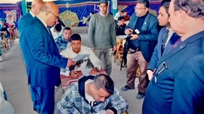 رئيس جامعة سوهاج يتفقد سير الامتحانات بكلية الحقوق