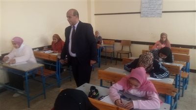 748 ألف طالب يؤدون امتحانات صفوف النقل بالابتدائية والإعدادية بالبحيرة (صور)