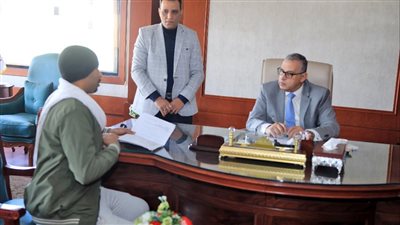 154 مواطنا يعرضون مطالبهم وشكواهم خلال اللقاء الجماهيري بسوهاج