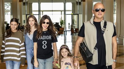 نانسي عجرم برفقة زوجها وبناتها: لا شيء أفضل من اللحظات العائلية