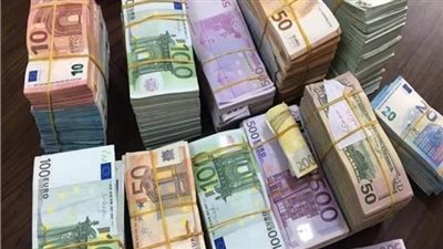 سعر اليورو أمام الجنيه المصري صباح تعاملات اليوم الإثنين 15-1-2024