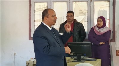 وكيل تعليم الأقصر يوجه بمراعاة مواصفات الورقة الامتحانية وتشكيل غرفة للمتابعة 