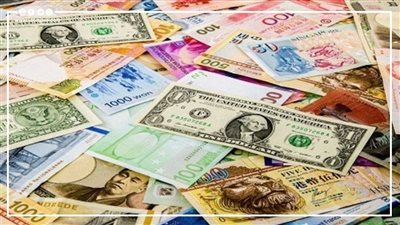 تعرف على أسعار أعلى العملات تداولًا بالبنوك اليوم الاثنين 