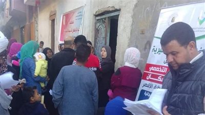 وحدة سكان الأقصر تنظم قافلة طبية للكشف على 250 مواطنا بالزينية