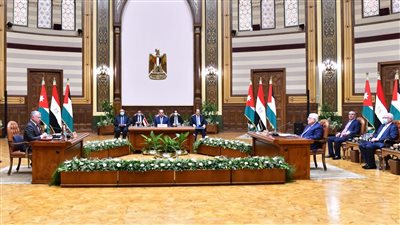  قمة مصرية أردنية فلسطينية في العقبة، السيسي يستعرض جهود مصر لوقف إطلاق النار، ورؤية مصر لكيفية الوصول إلى حل عادل وشامل للقضية الفلسطينية