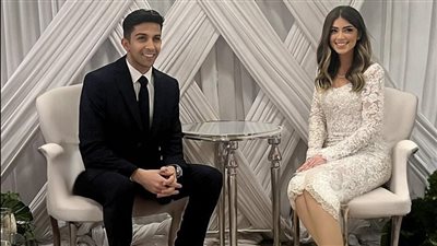 قصة حب هشام جمال وليلى زاهر، من أخ وصاحب لـ لايقين على بعض والخطوبة (صور)