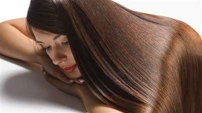 كرياتين النخاع لفرد وتنعيم الشعر الخشن والمجعد