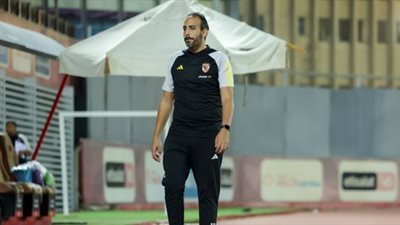 كولر يجتمع مع طبيب الأهلي قبل معسكر الإمارات 