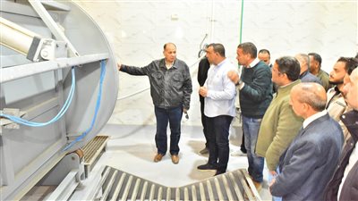 محافظ أسيوط يتفقد إنشاء المجزر الآلي بعرب مطير 