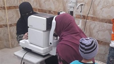 الكشف على 705 حالات في قافلة طبية بدشنا ضمن حياة كريمة