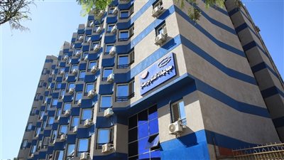 محافظ سوهاج يستعرض حصاد عام 2023 في قطاع التأمين الصحي