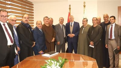 وزير الزراعة يبحث تعزيز دور التعاونيات في دعم الفلاح والمزارع المصري