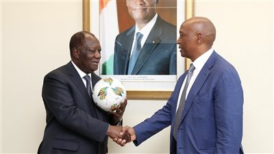 موتسيبي يلتقي مع رئيس كوت ديفوار قبل انطلاق كأس أمم أفريقيا (صور)