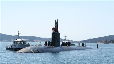 سي إن إن: غواصة نووية أمريكية تشارك في الهجوم على اليمن