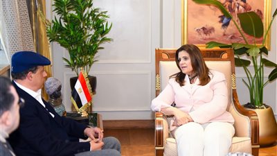 وزيرة الهجرة تستقبل خبيرا مصريا في الهندسة الحيوية بالولايات المتحدة 