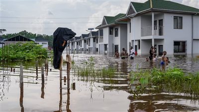 نهر الكونجو يرتفع لأعلى مستوى له منذ 60 عامًا، ويتسبب بوفاة المئات