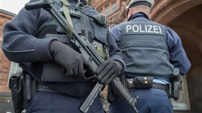 بتهمة التسبب في وفاة مريض عقلي، انطلاق محاكمة ضابطي شرطة في ألمانيا 