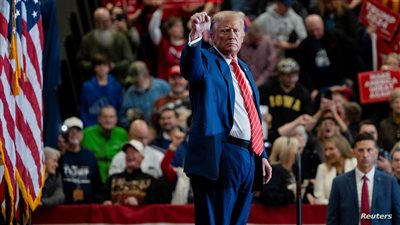 ترامب يفوز بالانتخابات التمهيدية للحزب الجمهوري في ولاية آيوا