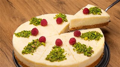 طريقة عمل كيكة السميد، لذيذة وسهلة التحضير