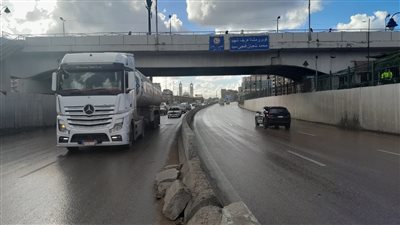 سقوط أمطار خفيفة على الإسكندرية تزامنا مع نوة الفيضة الكبرى 